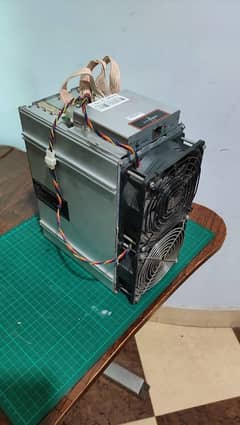 AntMiner