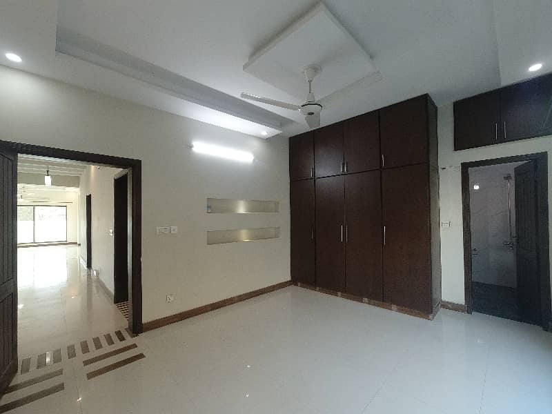 Ideal Corner 14.75Marla House Available In Bahria Town Phase 4, Rawalpindi 14