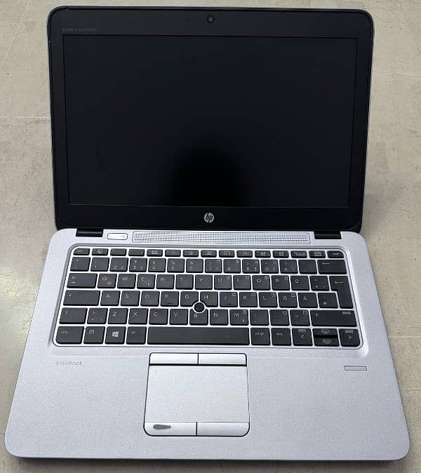 hp ELITEBOOK 820nG3 i5 6th Gen 0