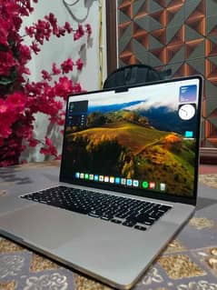 MacBook Air M2 2023