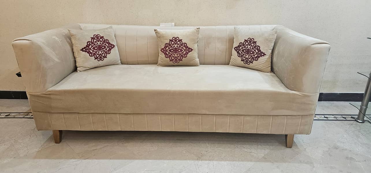 Use Velvet Sofa Set like New condition 3