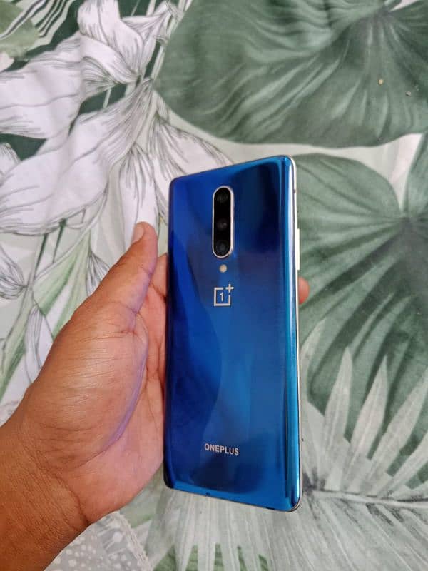 oneplus 8 condition 10/10 8/128. . . 03035395645 5