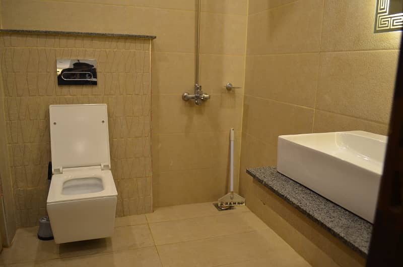 Daily Weekly Monthly 1 BedRoom Brand New Luxury Fully Furnished Appartment For Rent in Reasonable Demand 8