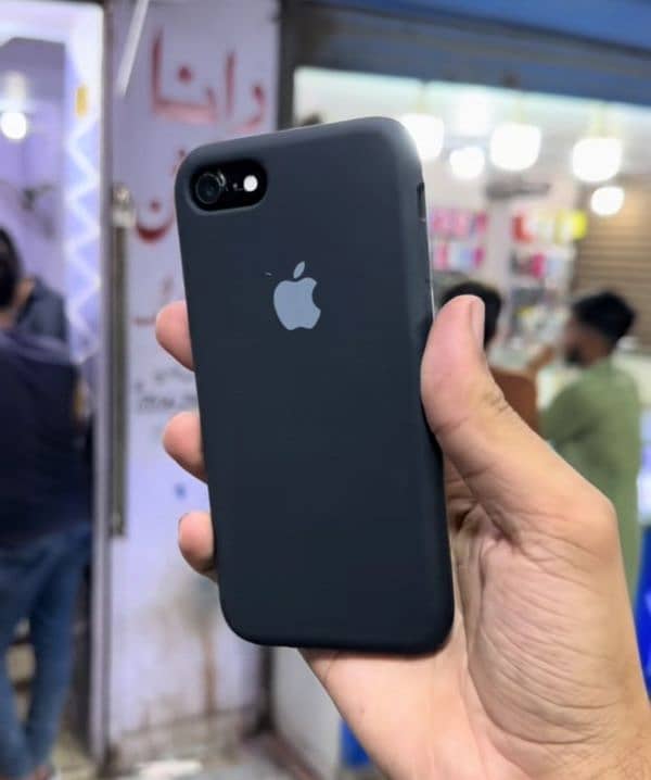 iPhone 7  128gb PTA Approved 1