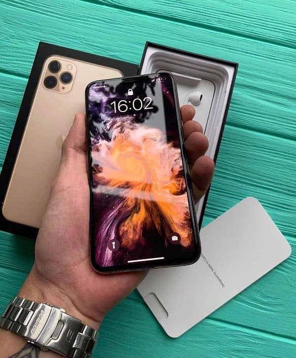 apple iphone 11 pro Max 256 GB complete box for sale (03427300550) 1