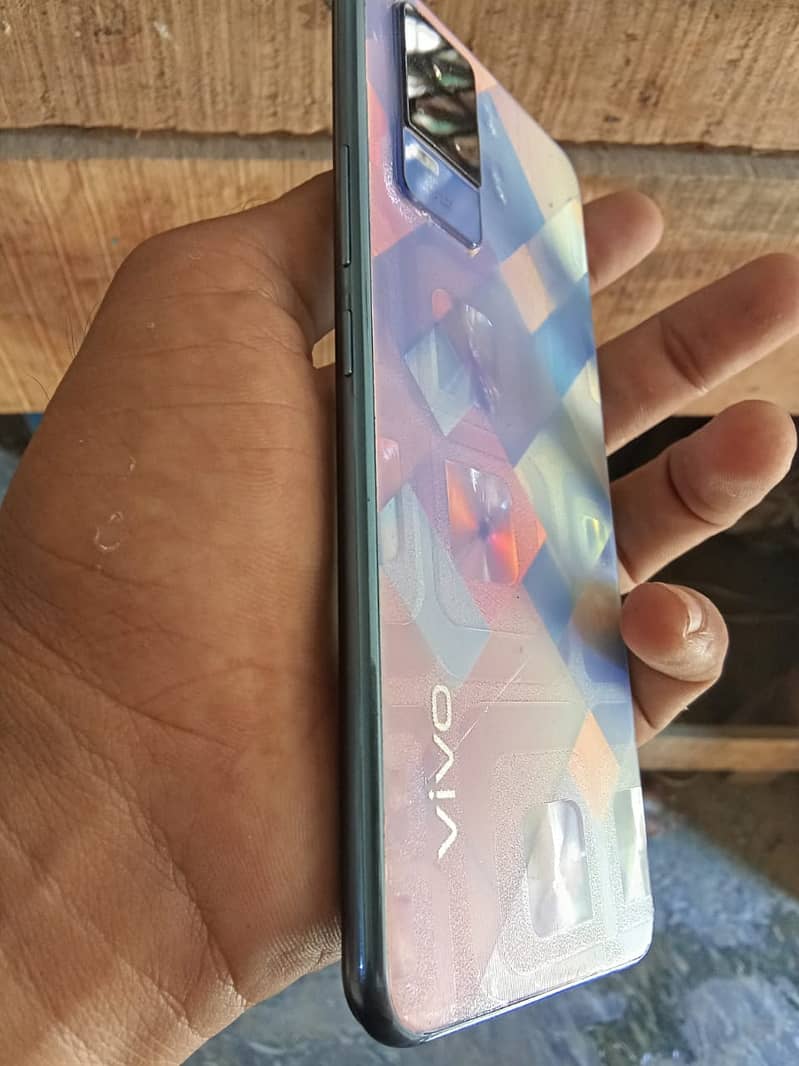 vivo v21e 1