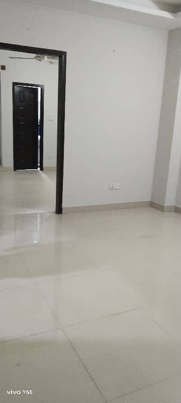 Beautiful Flat Is Available For Rent 4