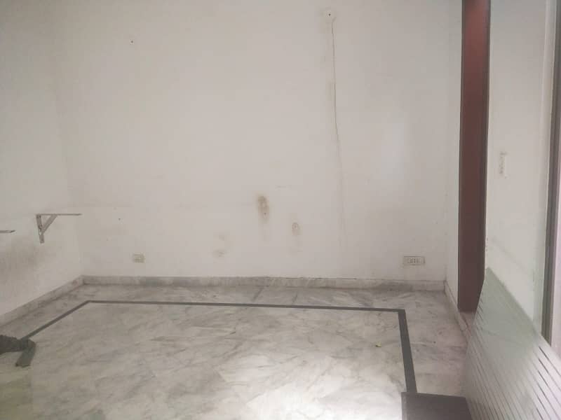 4 Marla commercial Flat on 2nd Floor 2 Bed with attached bath (Office and residential Purpose) Available for rent in DHA Phase 4 9