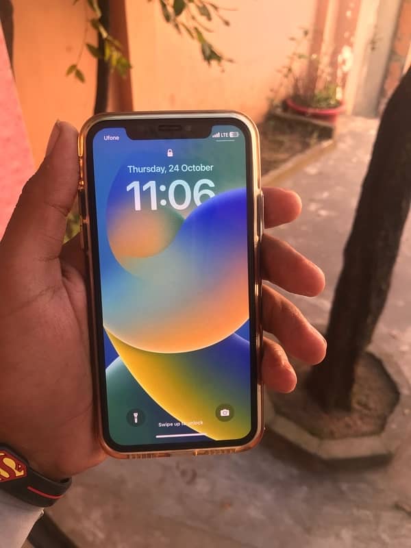 iPhone X 64GB APROVED 4