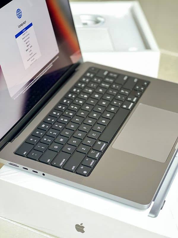 MacBook Pro 2019 i7 512GB 1