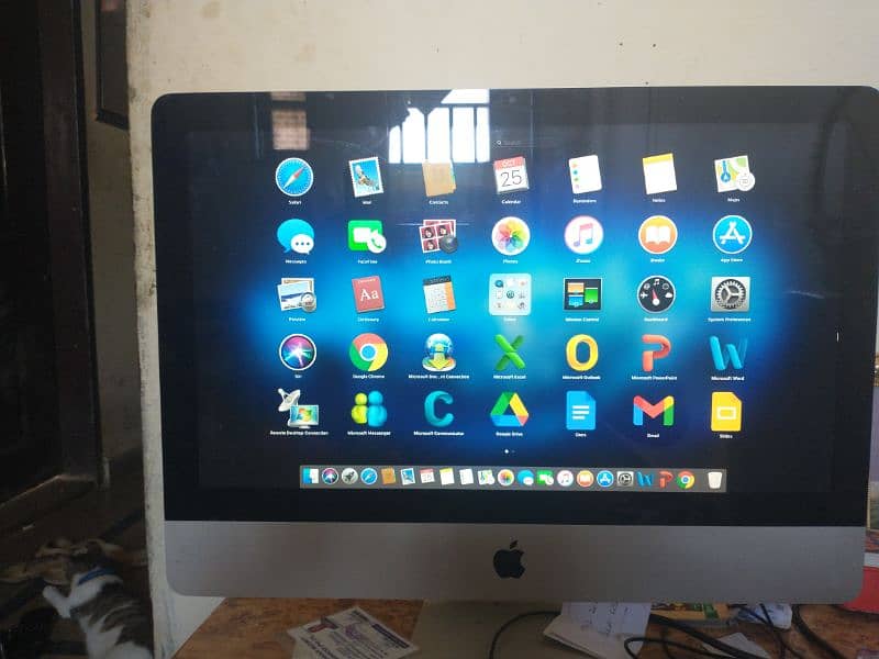 IMac 2012 . . ram 8 GB 500 hdd 128 GB SSD for sale 1