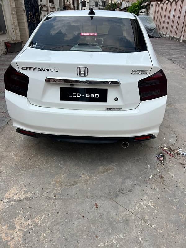 Honda City Aspire 2015 3