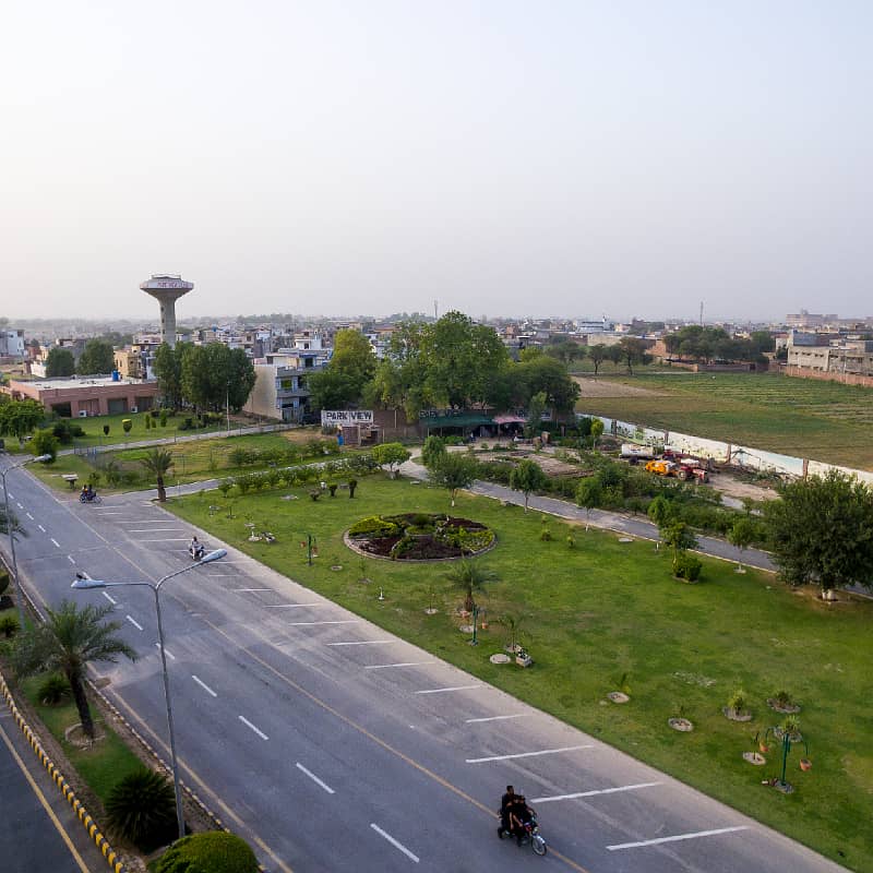 5 Marla Plot For Sale In rose block Park View City lahore 3