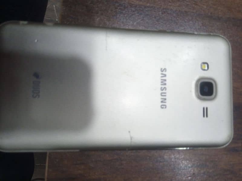 Samsung J7 3GB/ 32GB Box & mobile 2