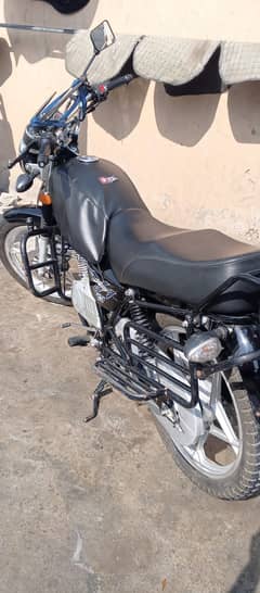 Suzuki GS 150 SE 2022