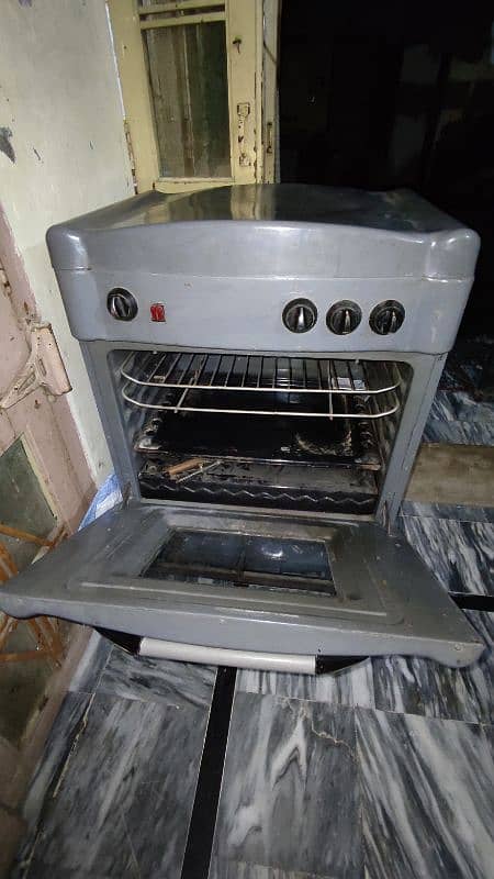 Stove + Oven for baking in very good condition 0