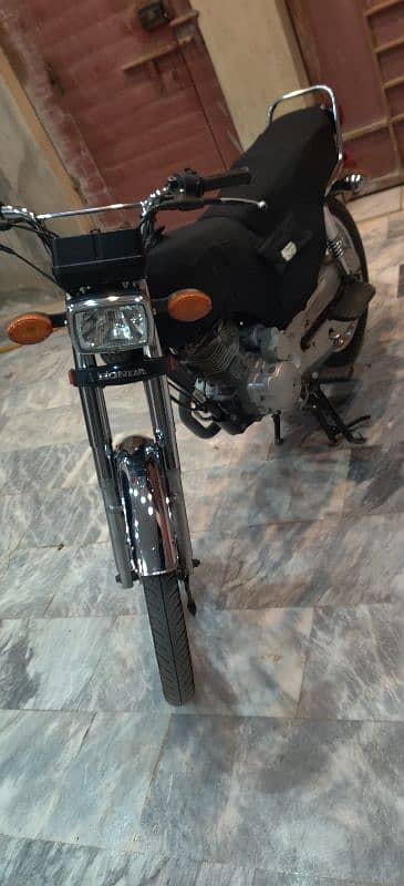 CG 125 Special Edition Self Start 4