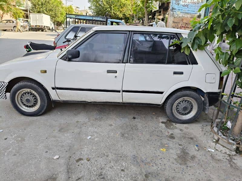 Daihatsu Charade 1985 3