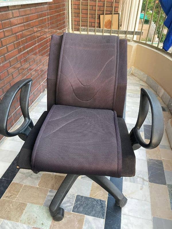 Beautiful Revolving Chair for Sale in I-8/4 Islamabad. 2