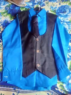 I am selling 3 piece suit