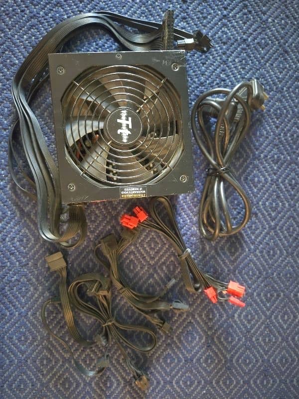 Thermaltake Smart SE 530w Semi Modular PC Power Supply 0