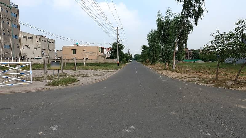 This Is Your Chance To Buy Corner Residential Plot In Lahore 8