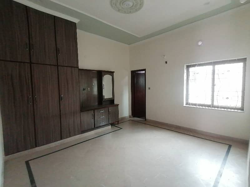 Centrally Located Lower Portion Available In Allama Iqbal Town For rent 2