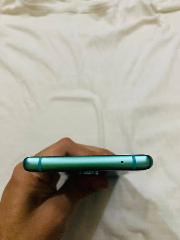 oneplus8  8/128 globle PTA approved 10/10 condition 3