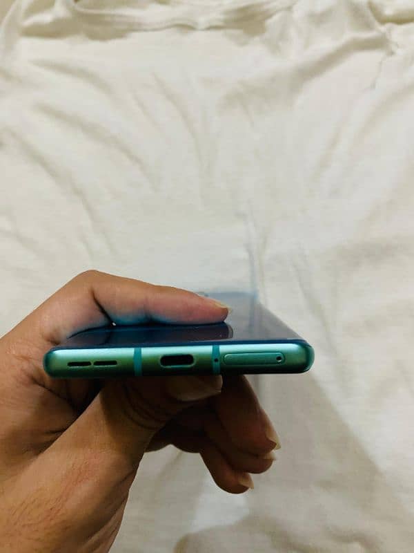 oneplus8  8/128 globle PTA approved 10/10 condition 7