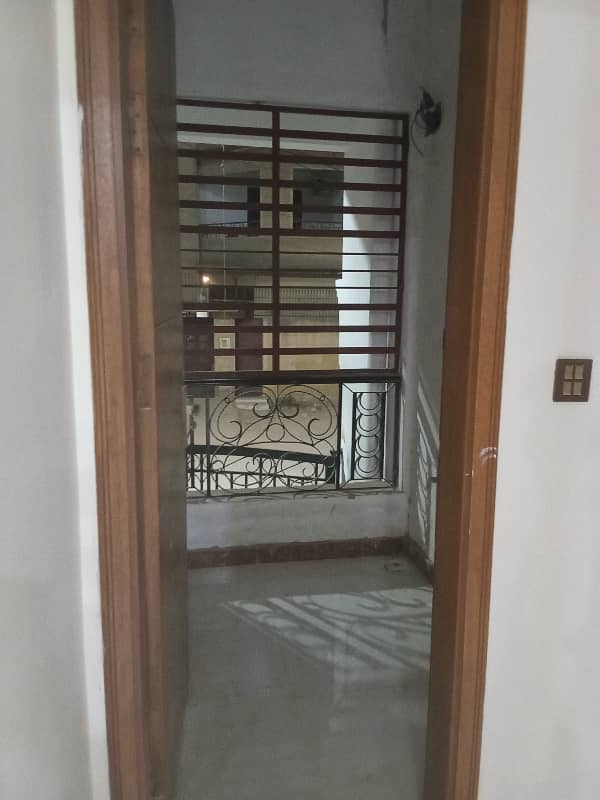 1500, SQFT UPPER PORTION AVAILABLE FOR RENT PECHS BLOCK 2 3