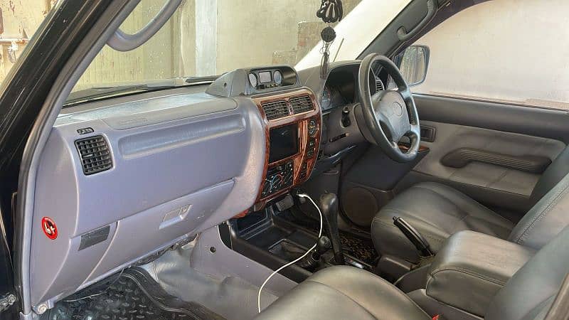 Toyota Land Cruiser 2006 1