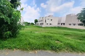 Prime Location 1 Kanal Back Of 120 Ft Road Residential Plot 234 For Sale In DHA Phase 6 Block D 0