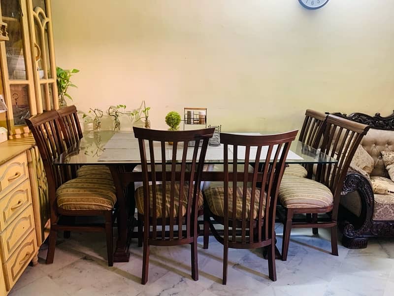 Dinning table with chairs 1