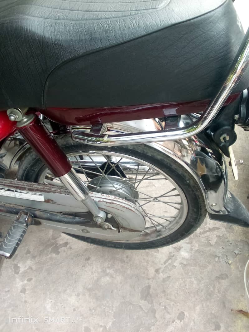 Honda CD 70 2021 5