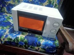 good condition microwave oven