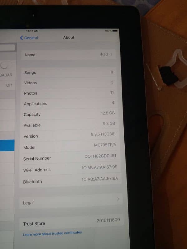 ipad 13gb. MC705P/A 3