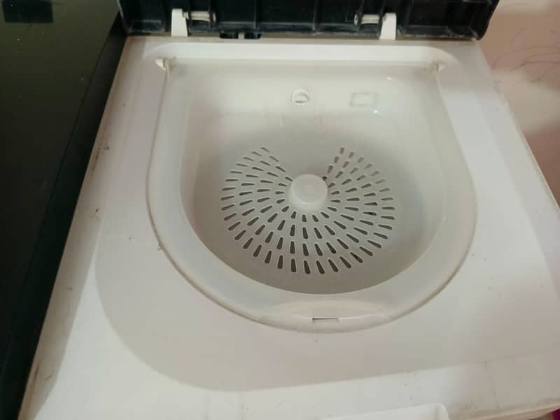 Dawlance washing machine 3