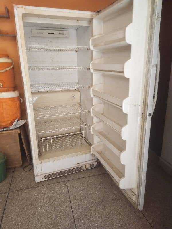 Full size No Frost single Door Fridge. 1