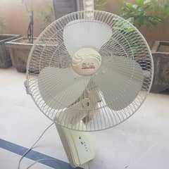 GFC 18" bracket fan