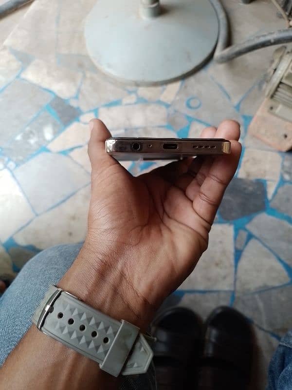 infinix 30 Pro 256 GB 3