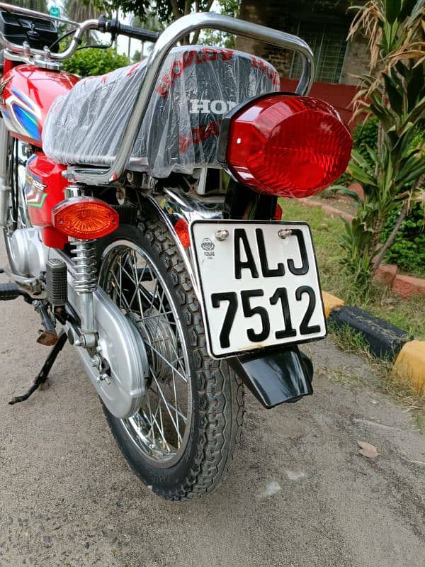 Honda 125 2022 03094997099 11