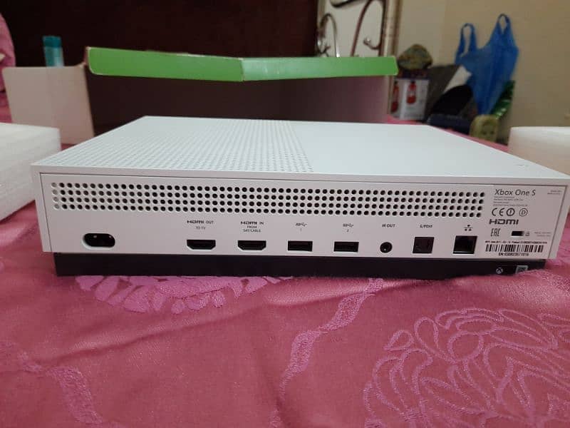 X box one s 1tb 1