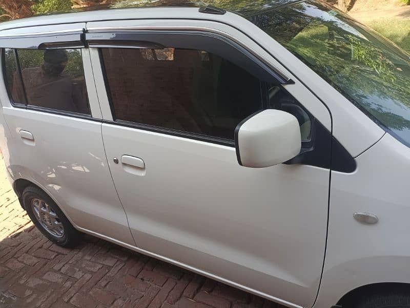 Suzuki Wagon R 2018 8