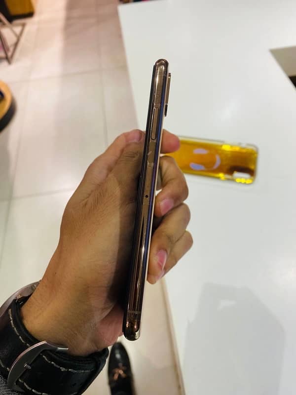 iPhone XS Dual Pta Approved 4