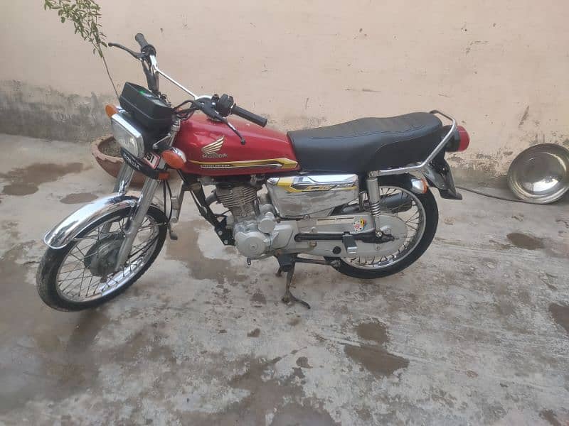 Honda CG125 SE model 2021/22 1