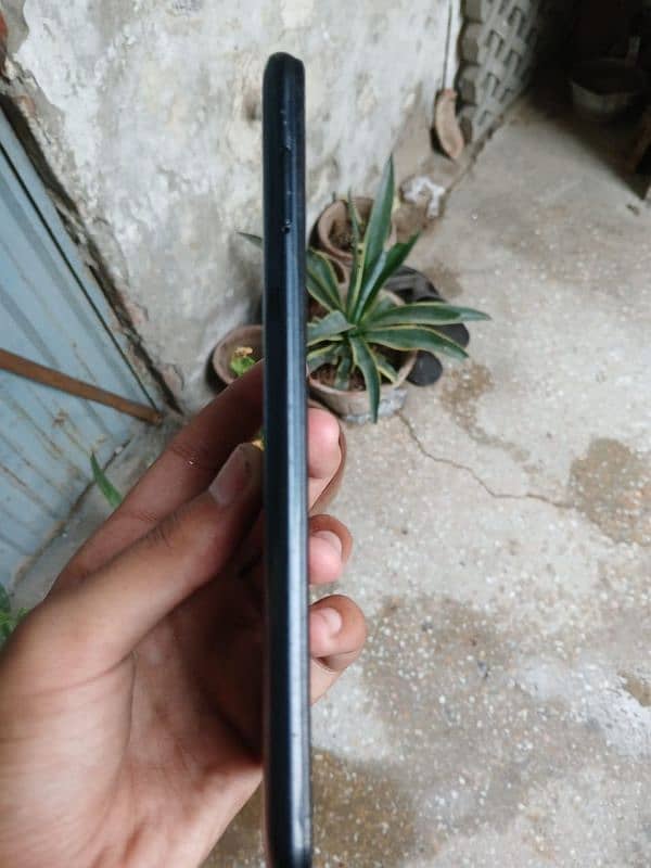 Infinix Hot 10 Play PTA Approved Condition 10/9 3