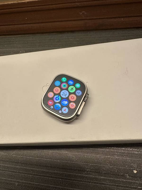 Apple Watch Ultra 2 5