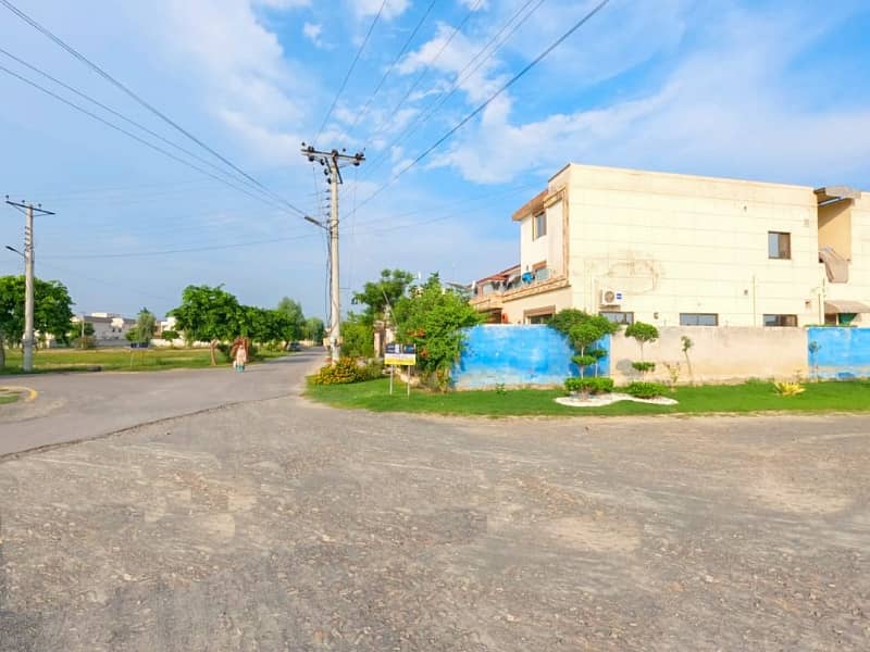 Ideal Prime Location Residential Plot Is Available For sale In Lahore 2