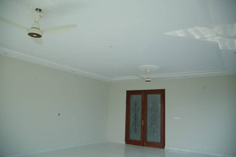 A 32 Kanal Farm House Located In Wagha Town Is Available For sale 8