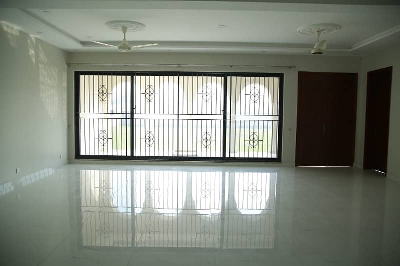 A 32 Kanal Farm House Located In Wagha Town Is Available For sale 11